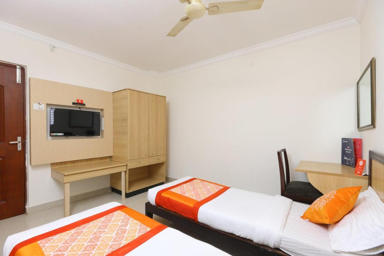 Hotel Half Moon Chennai Exterior foto