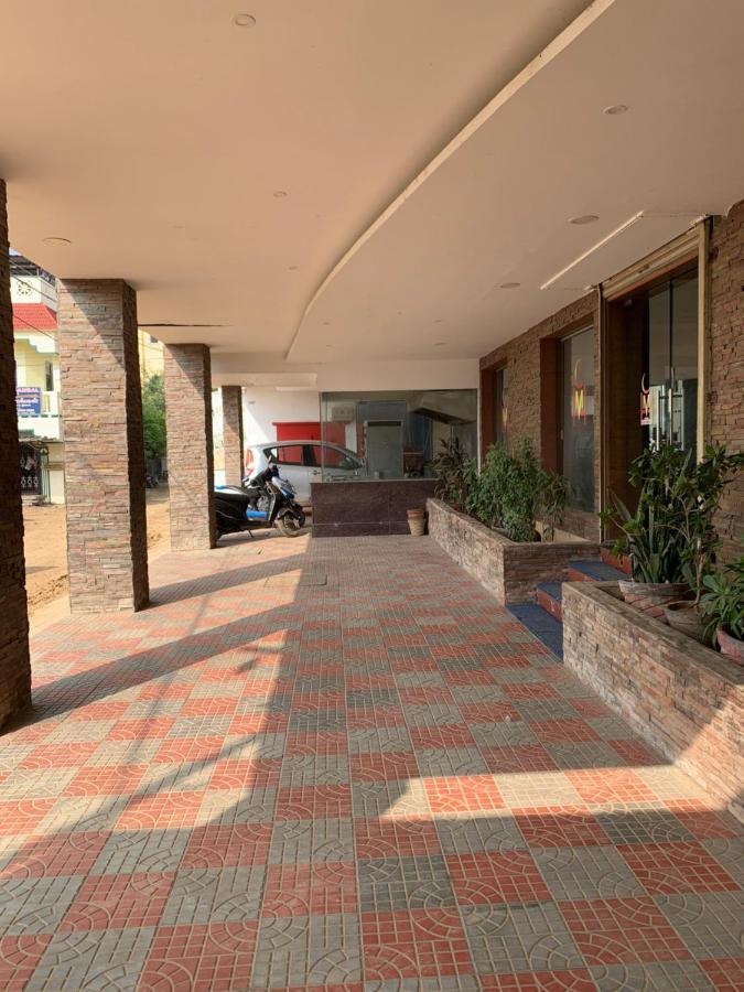 Hotel Half Moon Chennai Exterior foto