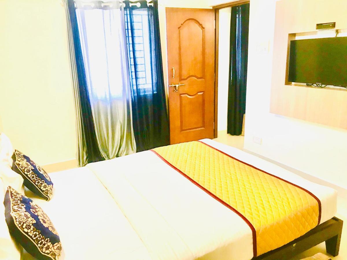 Hotel Half Moon Chennai Exterior foto