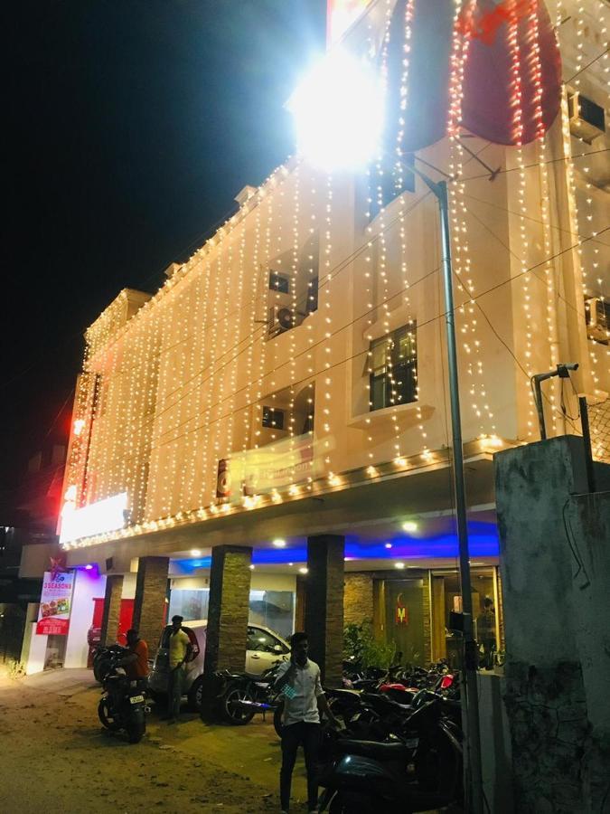 Hotel Half Moon Chennai Exterior foto